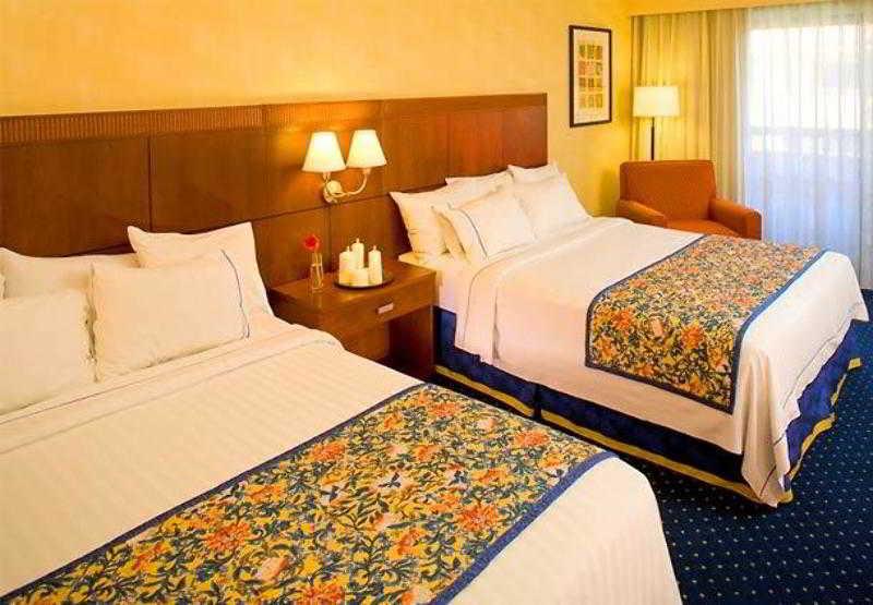 Courtyard Dallas Las Colinas Ирвинг Экстерьер фото